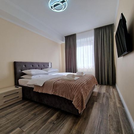 Dendrarium Park Double Room Apartment คีชีเนา ภายนอก รูปภาพ